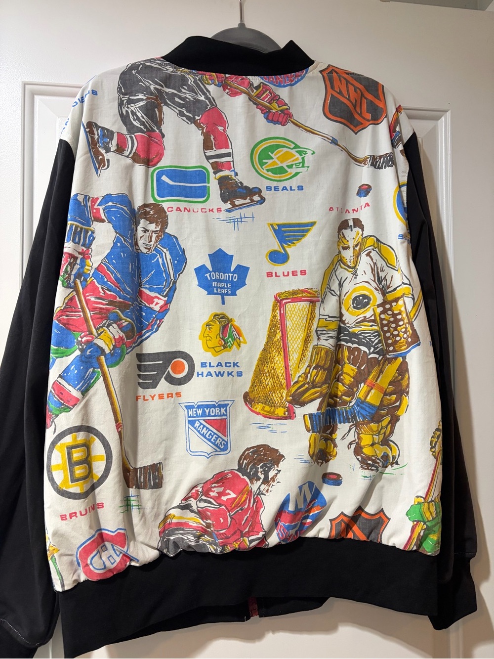 GOAT vintage Multi-Color Hockey Print Bomber Sweater